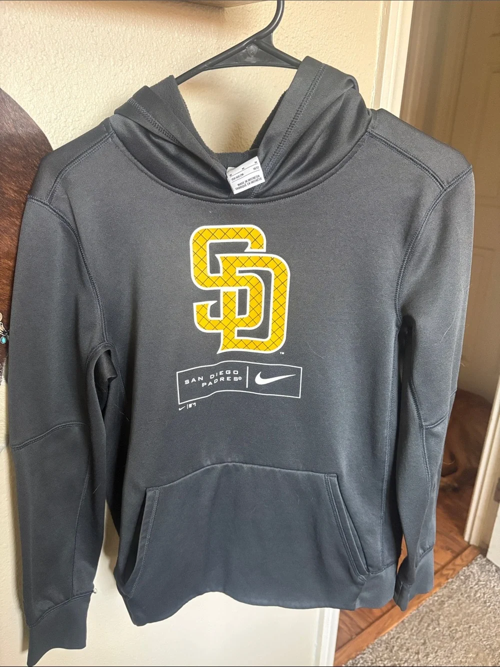 Nike Black Crewneck Sweatshirt with Yellow SD Logo YM